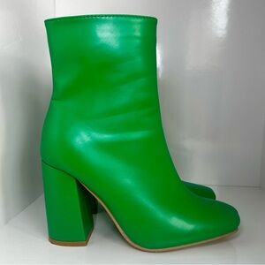 Women’s Streetwear Society Vibrant Green Heeled Boots, Size 6